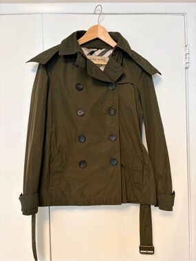 Burberry Olive Green Double-Breasted Short Trench Coat 6